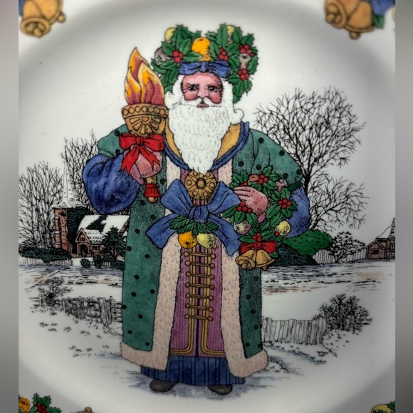 Spode Santas Around The World Plate 7.75”Christmas Tree Green Trim England VTG - Picture 2 of 8